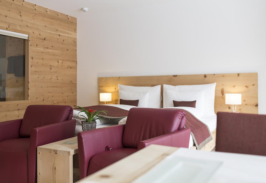Brail Relais & Chateaux In Lain Hotel Cadonau מראה חיצוני תמונה